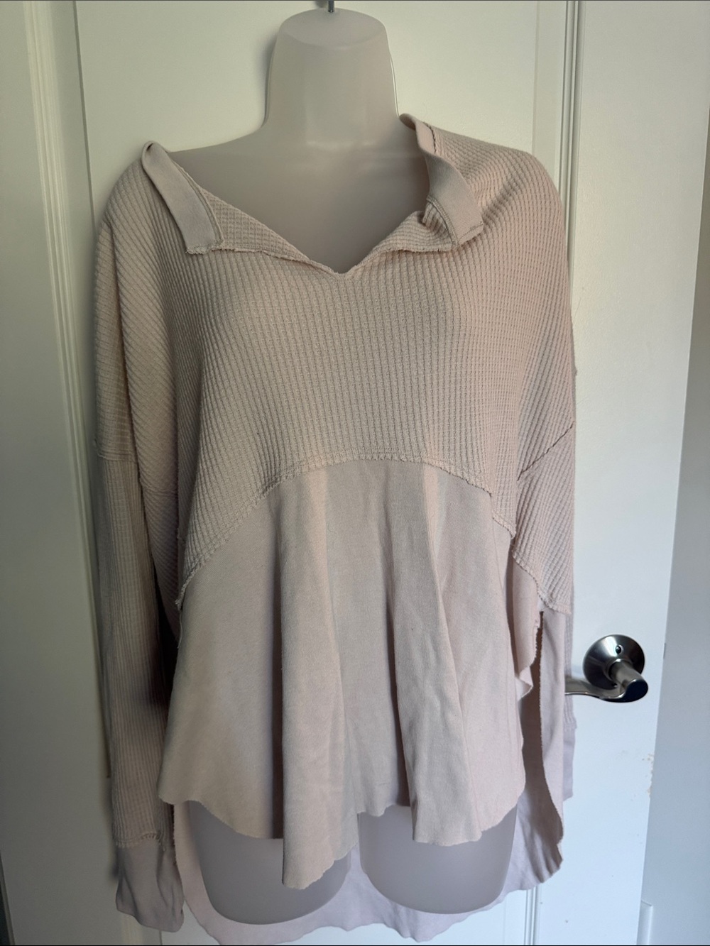We The Free Light cream Waffle-Knit V-Neck Pullover Medium